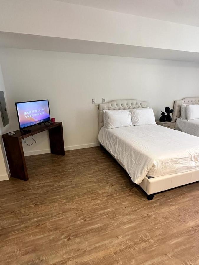 Studios Universal 10 Min Drive Free Parking And Wifi Los Angeles Buitenkant foto